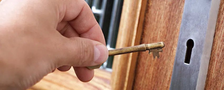 Central Locksmith Store St Louis, MO 314-471-0908 - lockout-service-01