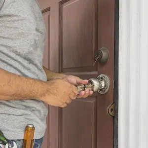 Central Locksmith Store St Louis, MO 314-471-0908 - locks-replace-01